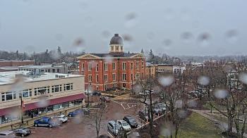 Weather camera view of City of Woodstock.