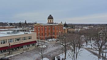 Weather camera view of City of Woodstock.