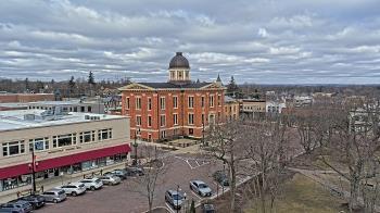 Weather camera view of City of Woodstock.