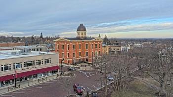 Weather camera view of City of Woodstock.