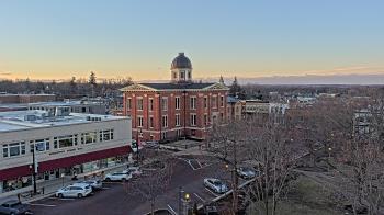 Weather camera view of City of Woodstock.