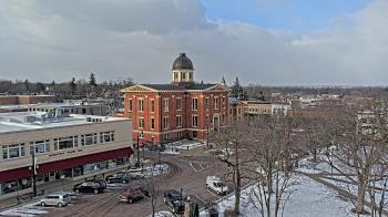 Weather camera view of City of Woodstock.