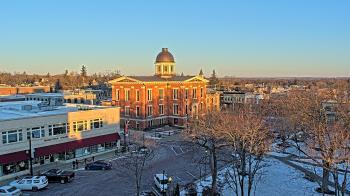Weather camera view of City of Woodstock.