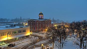 Weather camera view of City of Woodstock.