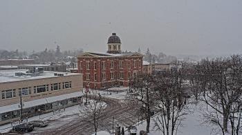 Weather camera view of City of Woodstock.