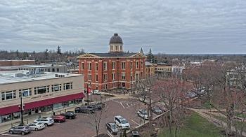 Weather camera view of City of Woodstock.