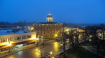 Weather camera view of City of Woodstock.