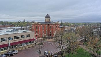 Weather camera view of City of Woodstock.