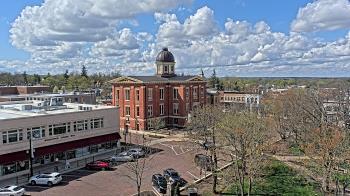 Weather camera view of City of Woodstock.