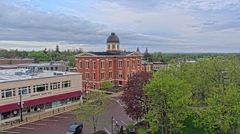Weather camera view of City of Woodstock.