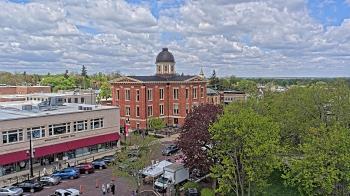 Weather camera view of City of Woodstock.
