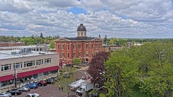 Weather camera view of City of Woodstock.