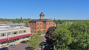 Weather camera view of City of Woodstock.