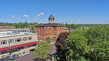 Weather camera view of City of Woodstock.