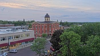 Weather camera view of City of Woodstock.