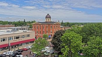 Weather camera view of City of Woodstock.