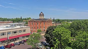 Weather camera view of City of Woodstock.