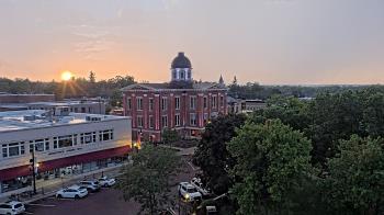 Weather camera view of City of Woodstock.