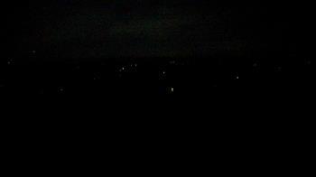 Weather camera view of Dirt Farm Brewing.