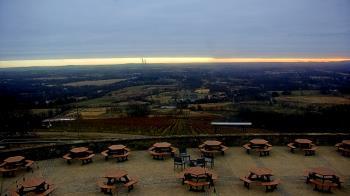 Weather camera view of Dirt Farm Brewing.