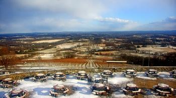 Weather camera view of Dirt Farm Brewing.