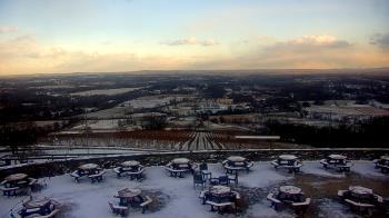 Weather camera view of Dirt Farm Brewing.