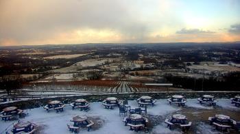 Weather camera view of Dirt Farm Brewing.