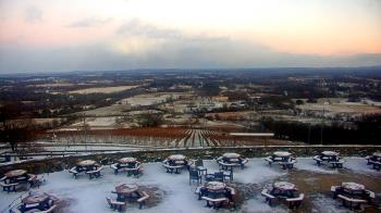 Weather camera view of Dirt Farm Brewing.