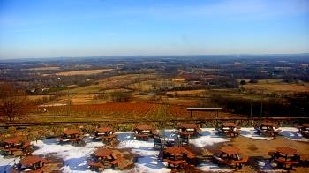 Weather camera view of Dirt Farm Brewing.