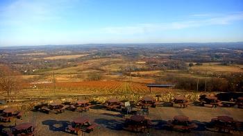 Weather camera view of Dirt Farm Brewing.