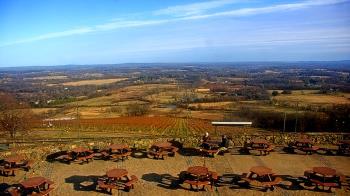 Weather camera view of Dirt Farm Brewing.