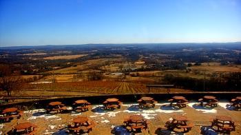 Weather camera view of Dirt Farm Brewing.