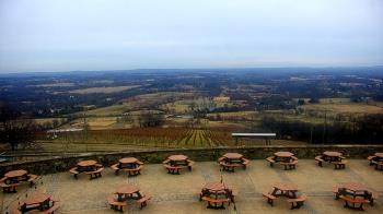 Weather camera view of Dirt Farm Brewing.