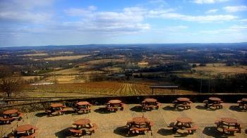 Weather camera view of Dirt Farm Brewing.