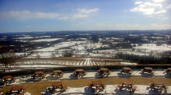 Weather camera view of Dirt Farm Brewing.