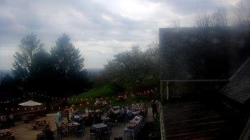 Weather camera view of Dirt Farm Brewing.