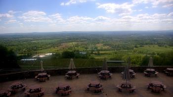 Weather camera view of Dirt Farm Brewing.