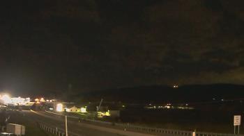 Weather camera view of Wessels Used Cars.