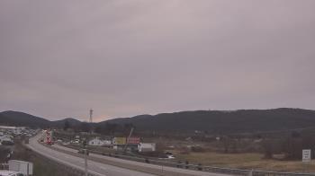 Weather camera view of Wessels Used Cars.