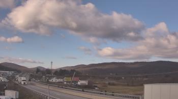 Weather camera view of Wessels Used Cars.