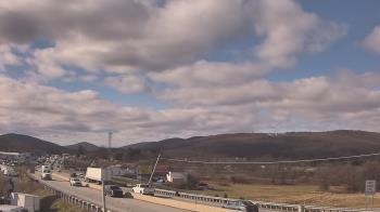 Weather camera view of Wessels Used Cars.