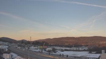 Weather camera view of Wessels Used Cars.