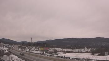 Weather camera view of Wessels Used Cars.