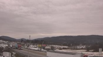 Weather camera view of Wessels Used Cars.