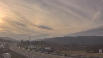 Weather camera view of Wessels Used Cars.