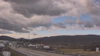 Weather camera view of Wessels Used Cars.