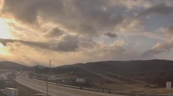 Weather camera view of Wessels Used Cars.