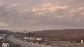 Weather camera view of Wessels Used Cars.