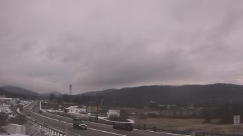 Weather camera view of Wessels Used Cars.