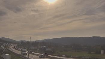 Weather camera view of Wessels Used Cars.